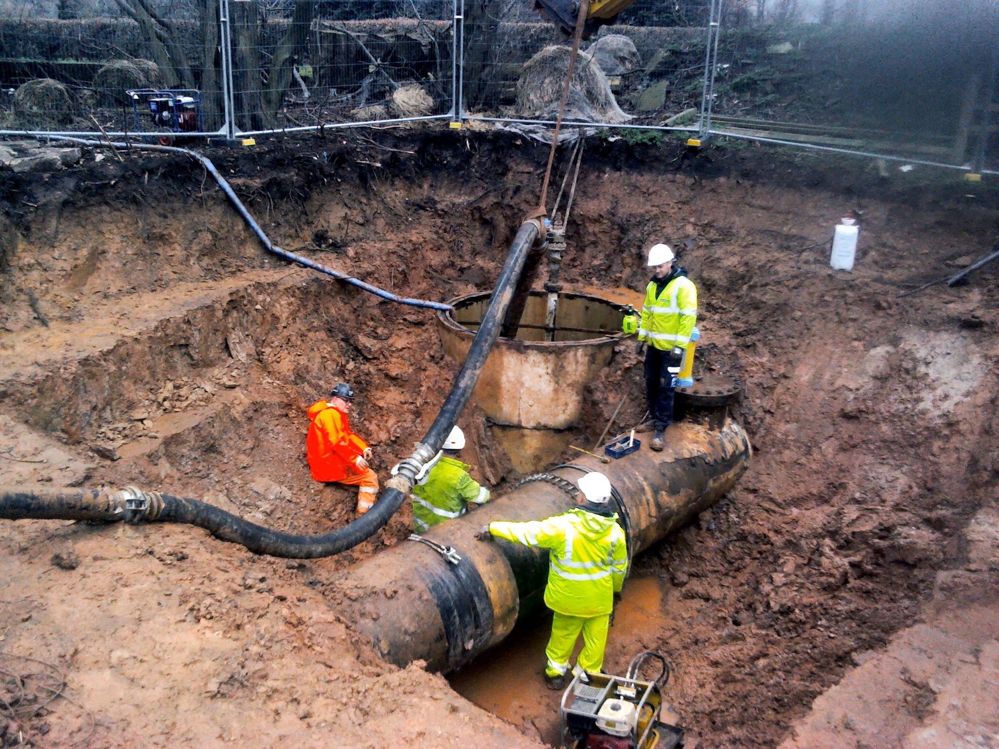 Photo showing the water mains renewal work