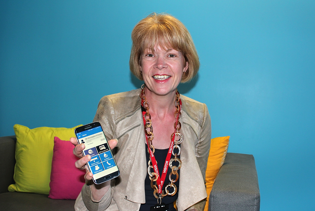 Photo of Wendy Morton with the SSW app